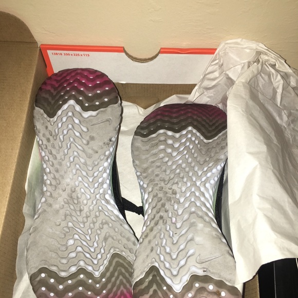 Nike epic react flyknit “pixel” - Picture 3 of 3